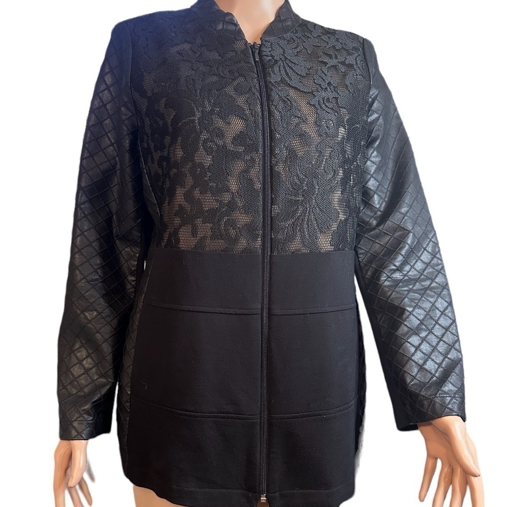 Chico’s Sz 1 Black Faux Front Zip Versatile Blazer/Jacket/ Shacket w/ Lace